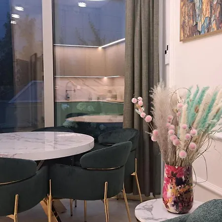 Apartment Luxury By The River Krakow