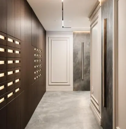 Luxury By The River Apartment *